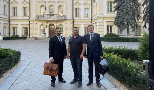 ЗАВДЯКИ ЗУСИЛЛЯМ КОМАНДИ АО “BARRISTERS” 16.09.2021 ВЕРХОВНИЙ СУД ЗАЛИШИВ УХВАЛУ СУДУ АПЕЛЯЦІЙНОЇ ІНСТАНЦІЇ ТА ВИПРАВДУВАЛЬНИЙ ВИРОК ЗА Ч.1 СТ. 201 КК УКРАЇНИ - БЕЗ ЗМІН!